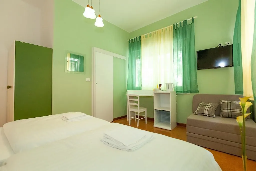 Accommodation Jarula Zadar 3*,