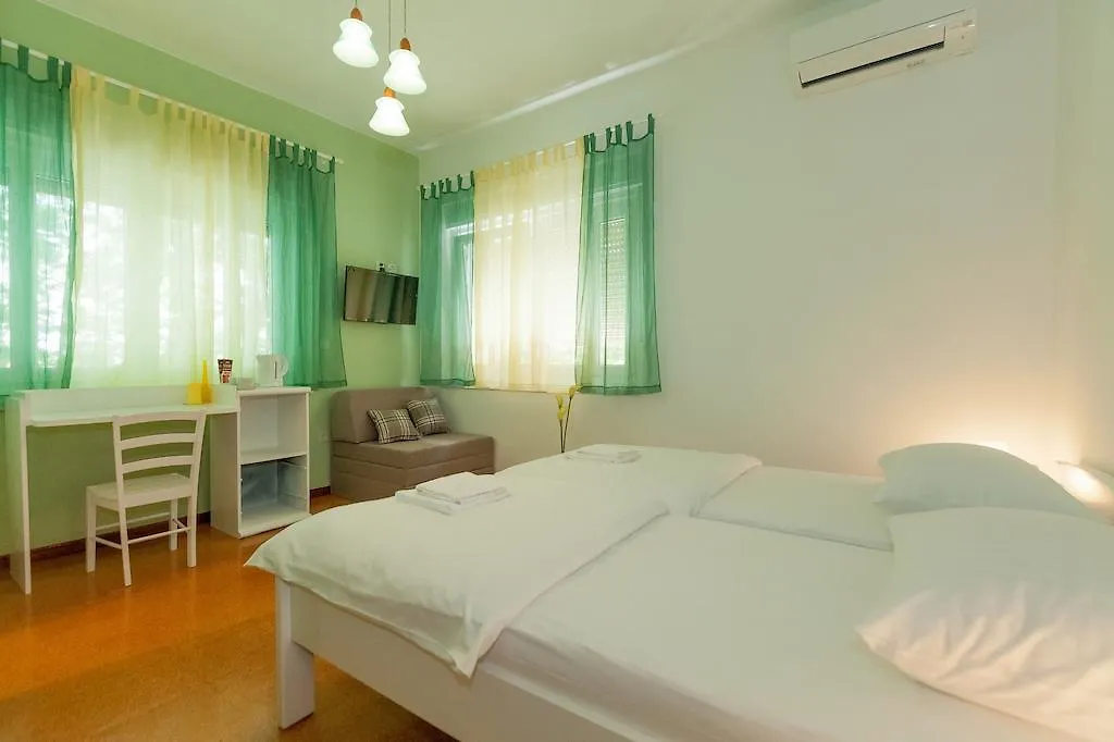 Guest house Accommodation Jarula Zadar